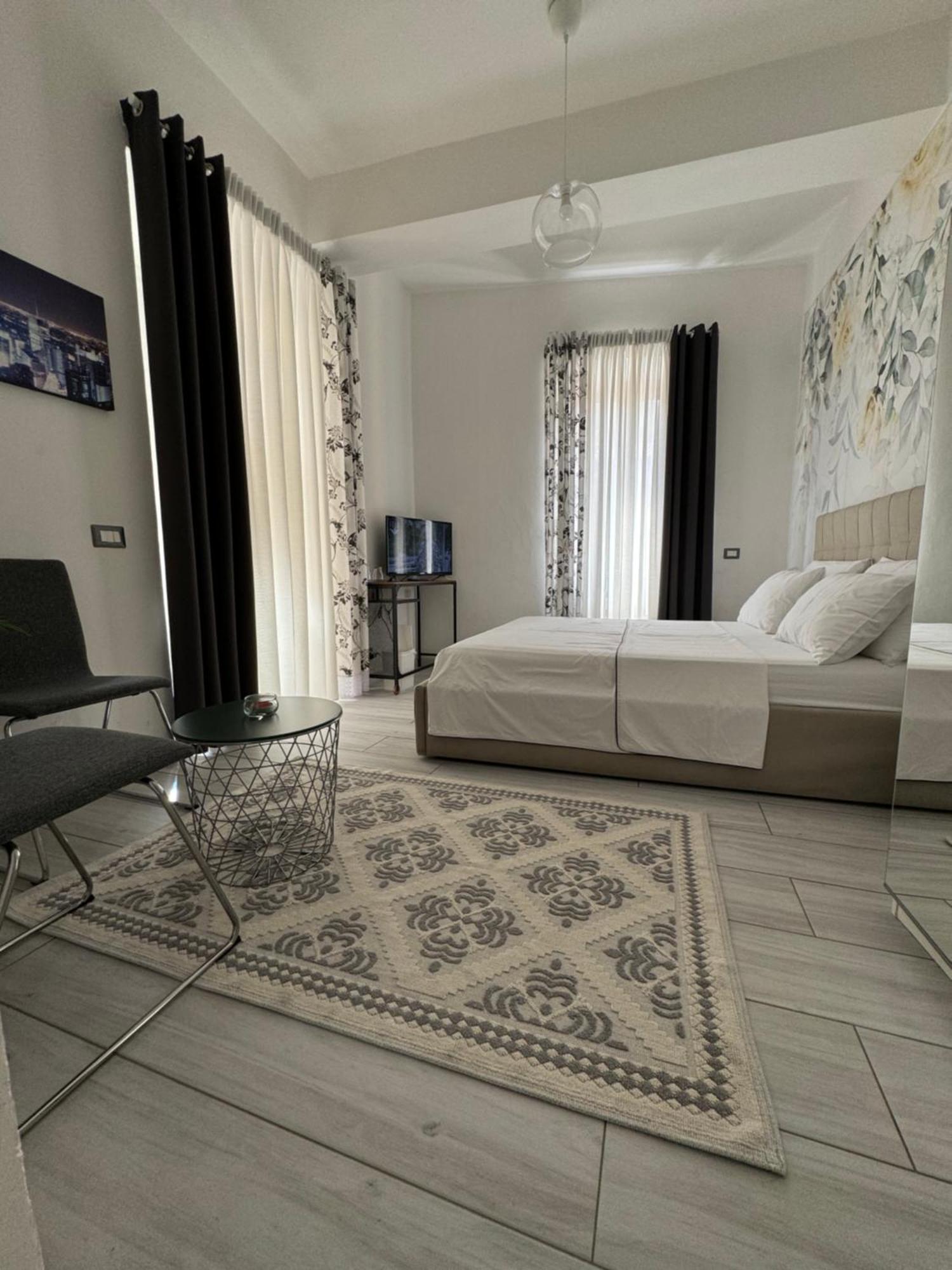 Casa L'Aquila Hotel Como Luaran gambar