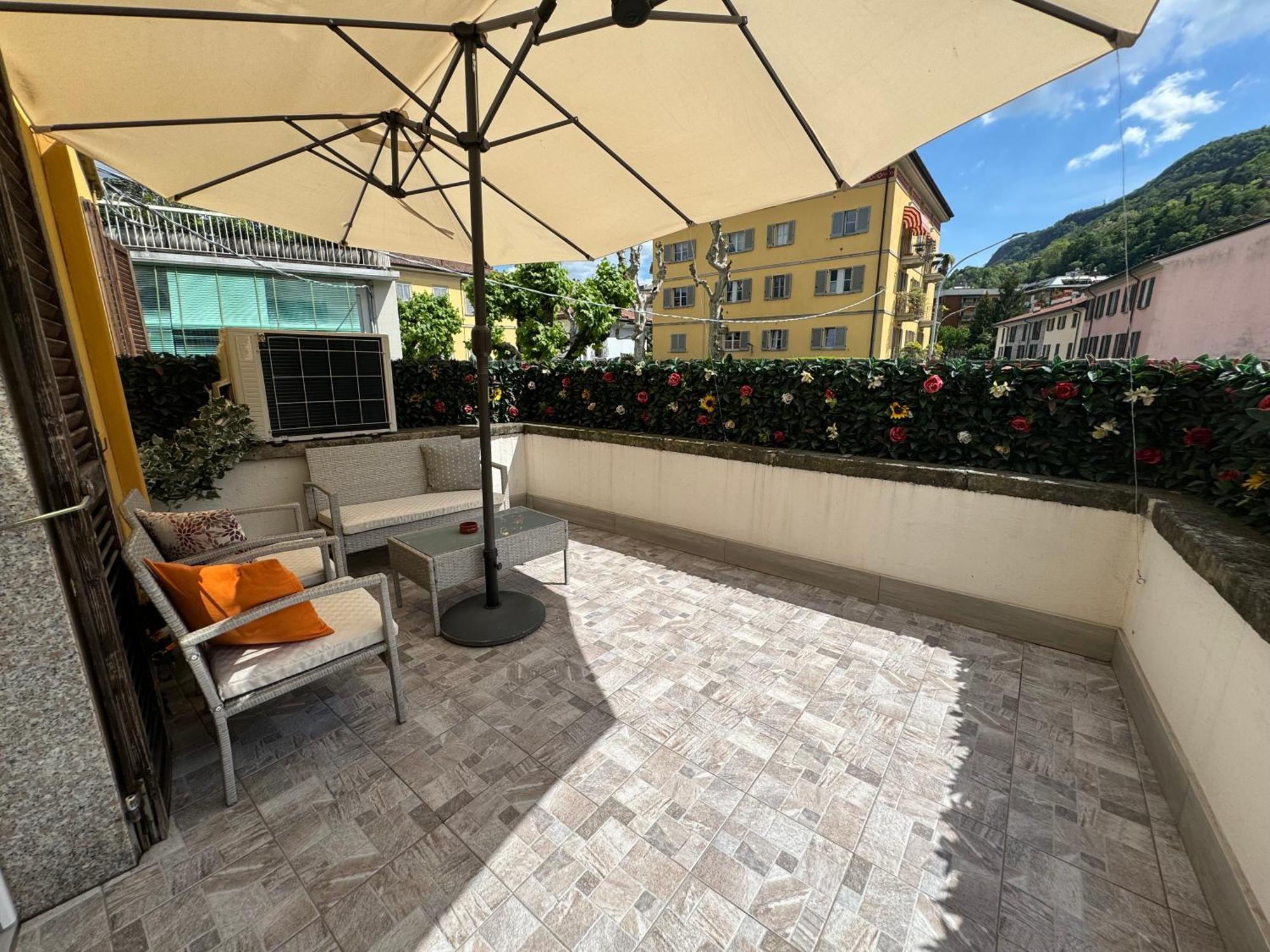 Casa L'Aquila Hotel Como Luaran gambar